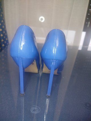 Zapatos de tacón azul talla 39