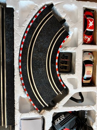 Scalextric Compact 1:43 Extreme Raiders