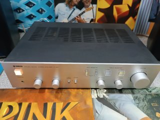 Amplificador Yamaha japonés