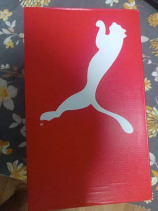 Tenis Puma Negros y Amarillos