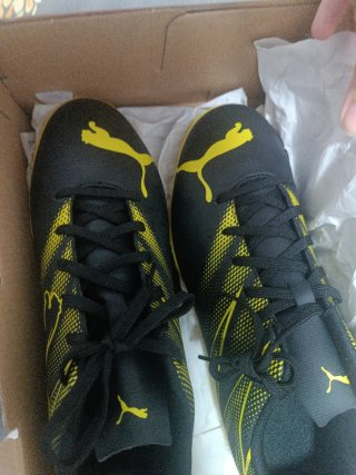 Tenis Puma Negros y Amarillos
