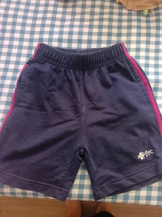 Pantalón corto FC azul y rosa