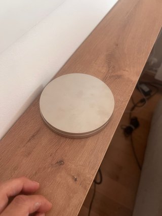 Consola detrás de sofá / Mesa estrecha con enchufe