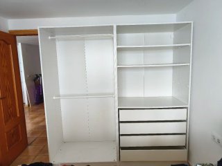 Armario blanco 2x2m
