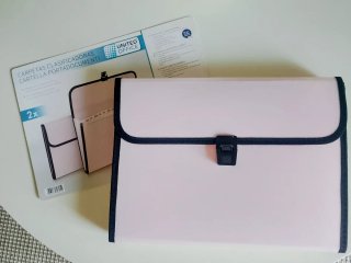 Carpeta archivador rosa pastel