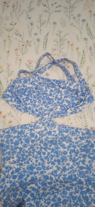 Vestido estampado floral azul y blanco