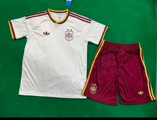 Conjunto Camiseta y Pantalón Corto España Adidas