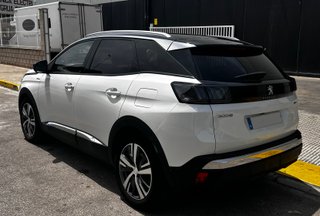 PEUGEOT 3008 Hybrid 225 eEAT8 Allure Pack