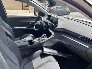 PEUGEOT 3008 Hybrid 225 eEAT8 Allure Pack