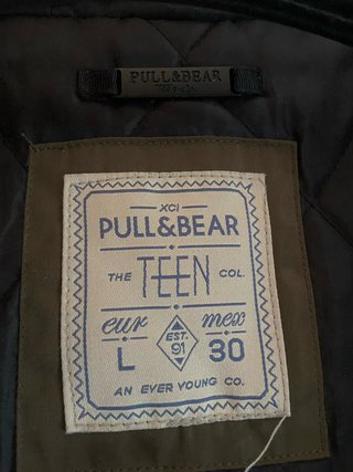 Chaqueta larga verde con capucha