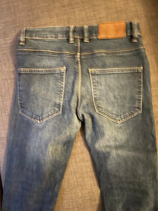 2 tejanos (Levis 311 y French Connection)