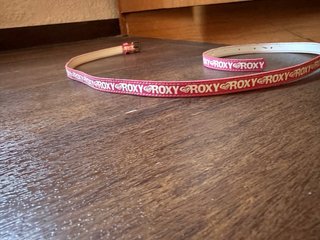 Cinturón Roxy Rosa con Logo