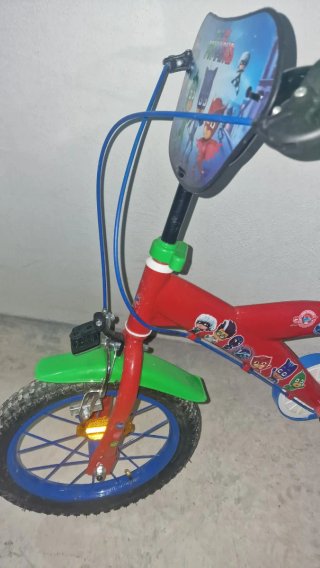 Bici infantil PjMask con Ruedines, Timbre y Bidón