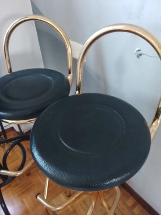 2 Sgabelli alti dorati e neri