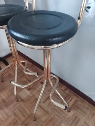 2 Sgabelli alti dorati e neri