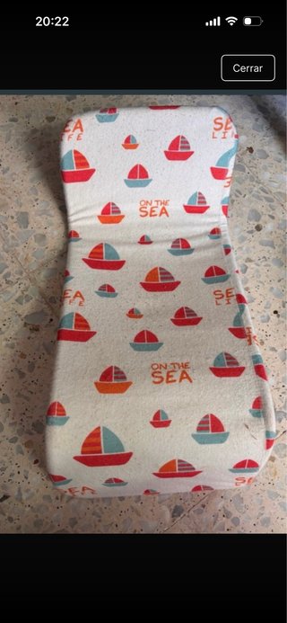 Hamaca para baño de bebé con estampado de barcos