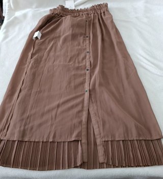 Falda midi marrón claro con cinturón