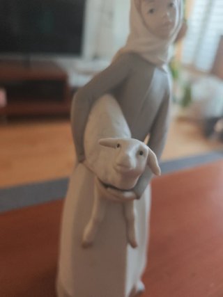 Estatua de porcelana