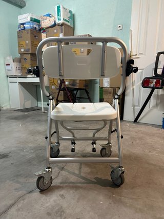 Silla de ruedas para ducha