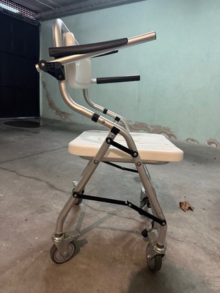 Silla de ruedas para ducha