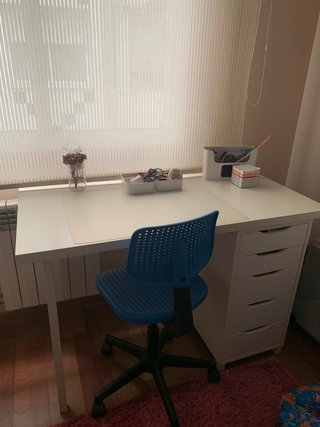 Cama nido con escritorio blanco
