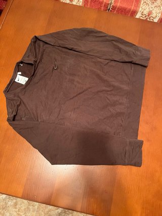 Camiseta Nike marrón