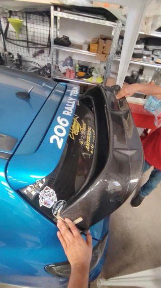 Alerón carbono Peugeot 206 WRC
