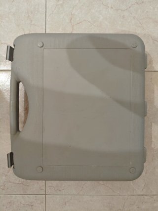 Maletín vacío para pesas