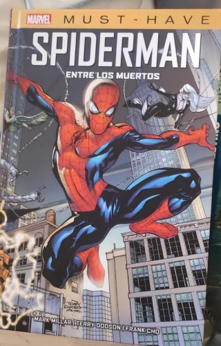 Marvel Must-Have. Spiderman: Entre los muertos