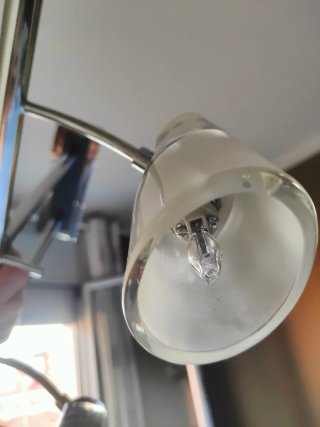 Lámpara de comedor moderna metal y cristal