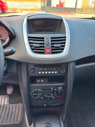 Peugeot 207 1.4 16v 12 MESES DE GARANTIA