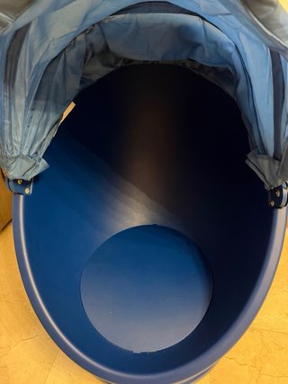 Sillón giratorio azul Ikea