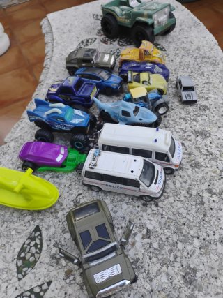 Lote de coches de juguete