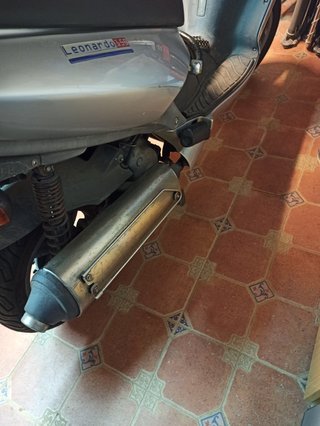 Aprilia Leonardo 150 Scooter Plata ITV asta 2027