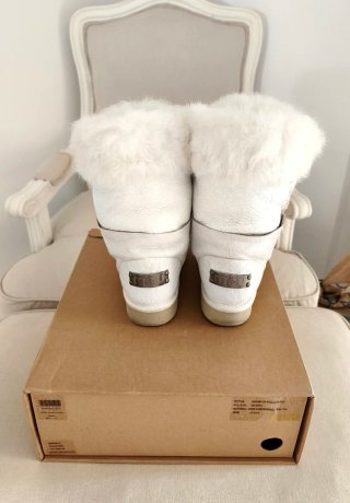 Botas MOU pelo blanco talla 37. Dos usos