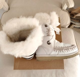Botas MOU pelo blanco talla 37. Dos usos