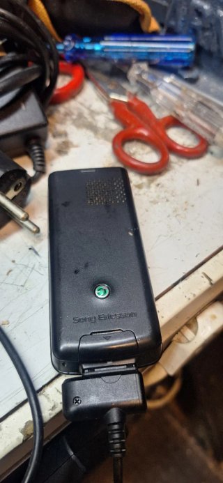 Telefono Mobile Sony Ericsson J120i Nero