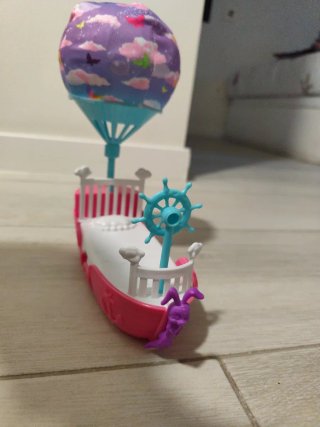 Barco globo de juguete