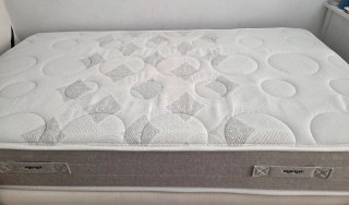 Colchón Pikolin viscolastico y base nuevo