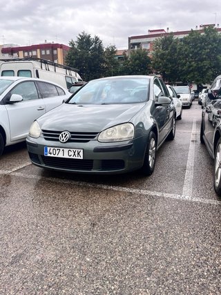 Volkswagen Golf 2004