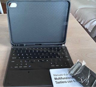 Funda con teclado para iPadOS