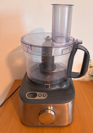 Procesador de alimentos Kenwood 800W + Báscula