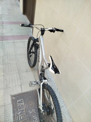 Bicicleta Doble Suspensión Specialized