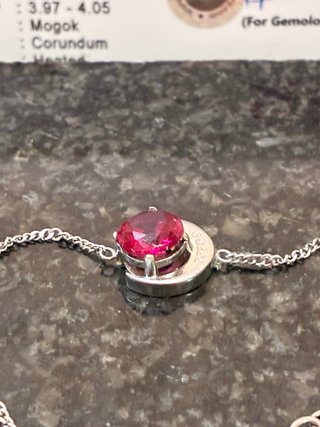 Pulsera Guess Plata con Rubi Natural 2.5 Ct