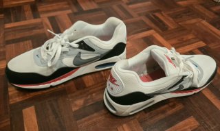 Nike Air Max Correlate.