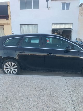 Opel Astra 2011
