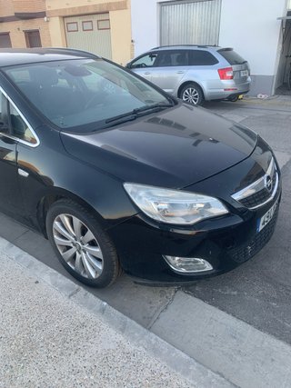 Opel Astra 2011
