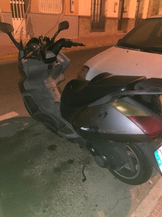 Aprilia 250 Maxi Scooter Gris