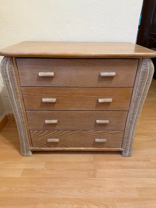 Cómoda 4 cajones mimbre y madera