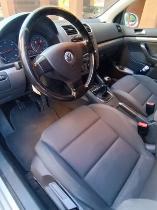 Volkswagen Golf 1.9 TDI Sportline 5p.